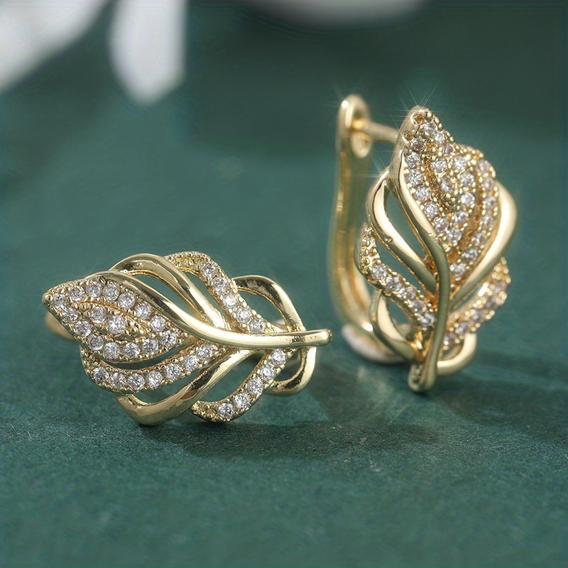 Women's Elegant Minimalist Copper Leaf Clip-On Earrings